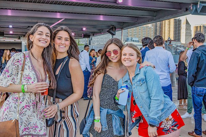 City Cruises New York Alive After Five Cruise - Music, dancing, and the happy hour mood