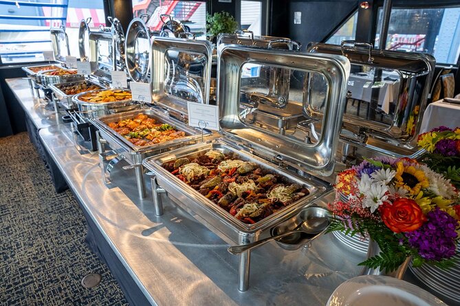 City Cruises New York: Signature Dinner Cruise - Lady Liberty, Ellis Island, and the harbor views