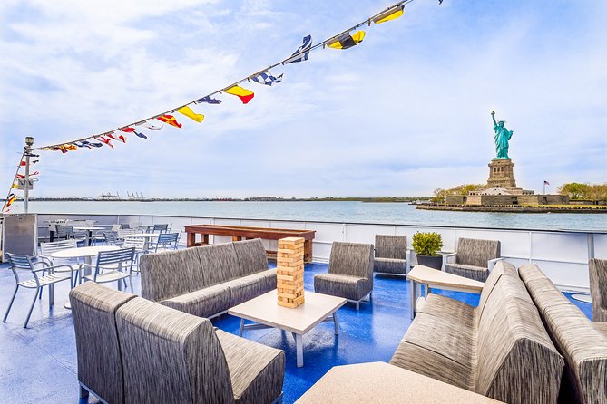 City Cruises NYC: Skyline Dinner Cruise from New Jersey - Dinner, buffet quality, and what to expect at the table