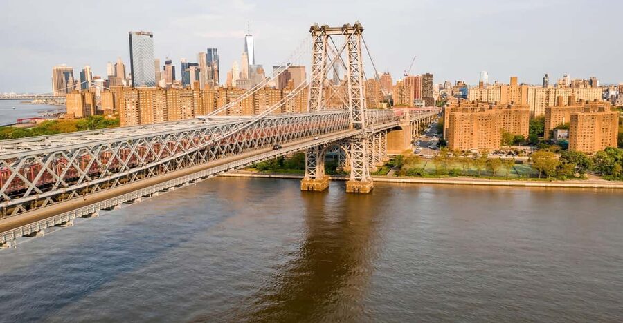 Contrasts of New York Tour - Harlem, from the Apollo Theater to the Brownstones