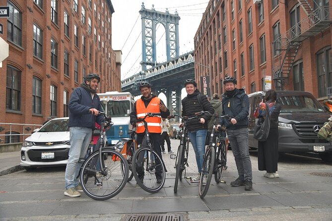 Downtown Bike Tour with Stylish Dutch Bikes - Brooklyn Heights and the river views