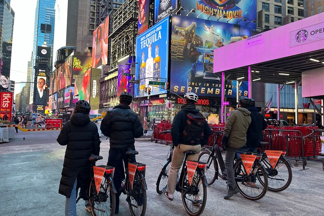 Downtown Bike Tour with Stylish Dutch Bikes - Little Italy and the final stretch
