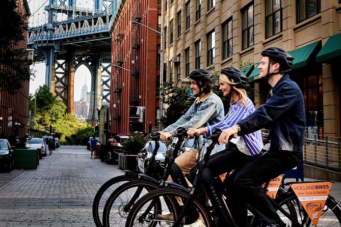 Downtown Bike Tour with Stylish Dutch Bikes - Choosing between a Dutch bike and an e-bike