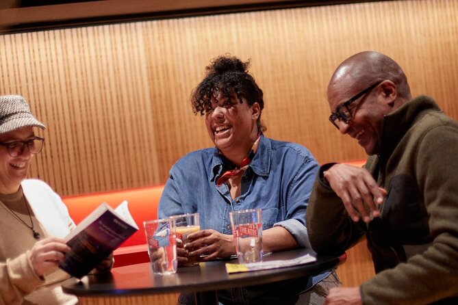 Drama and Discourse in New York Theatre - A small group makes the evening more personal