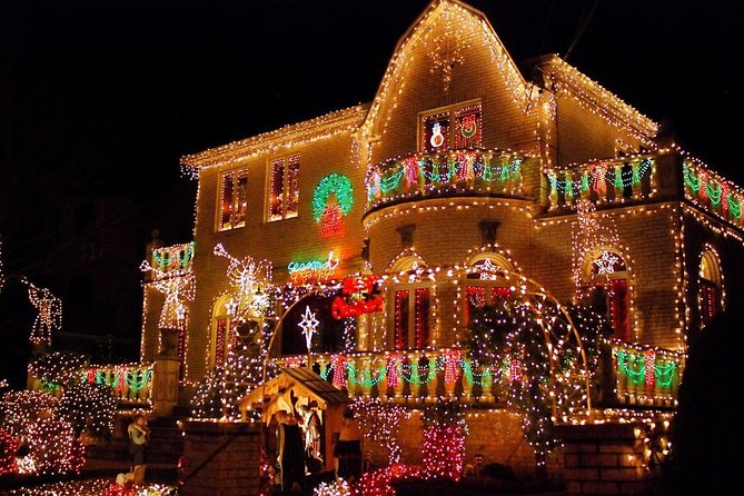 Dyker Heights Christmas Lights and NYC Skyline View Bus Tour - Why Dyker Heights is worth the ride from Manhattan