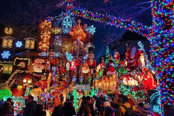 Dyker Heights Christmas Lights Guided Tour - Why Dyker Heights is worth seeing at Christmas