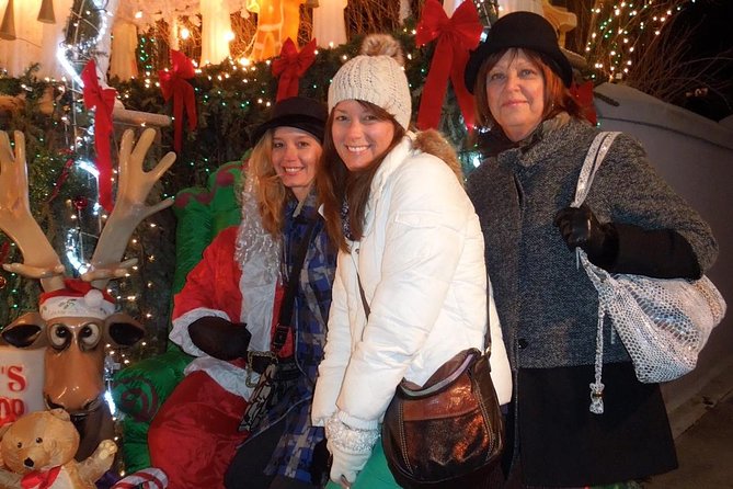 Dyker Heights Christmas Lights Tour - Fulton Ferry Landing and the Brooklyn Bridge