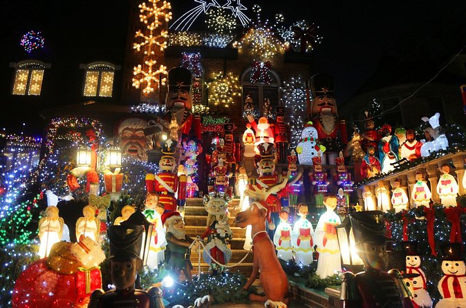 Dyker Heights Christmas Lights Tour from Times Square - Seeing the displays in Dyker Heights