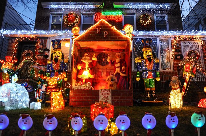 Dyker Heights Christmas Lights Tour from Times Square - Who will enjoy this Christmas lights tour?