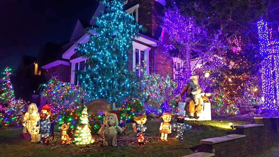 Dyker Heights Holiday Lights - Walking Through the 16-Block Display Area