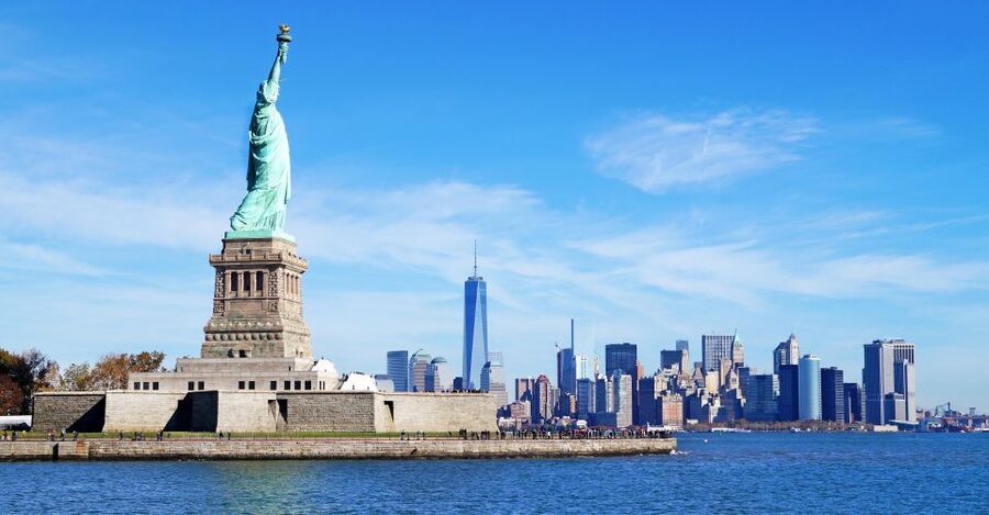 Easy Access Statue of Liberty & Brooklyn Bridge Discovery - Starting At Castle Clinton In Battery Park
