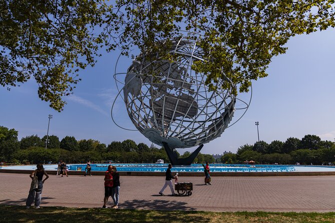 Explore NYC- Tour of Manhattan, The Bronx, Queens & Brooklyn - Brooklyn views at Domino Park