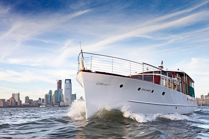 Fall Foliage Cruise on Yacht Full Moon from Chelsea Piers - Key points to know before booking