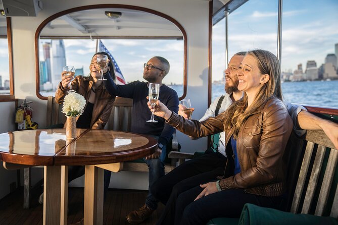 Fall Foliage Cruise on Yacht Full Moon from Chelsea Piers - What Yacht Full Moon adds to the outing