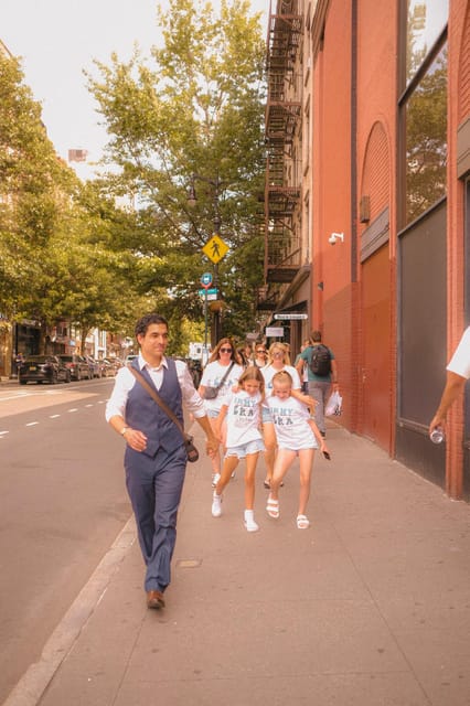 Fan Tribute: Taylor Swift in New York Walking Tour - Walking pace, weather, and accessibility