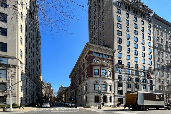 Fifth Avenue Gilded Age Mansions Private Guided Walking Tour - The Frick Collection and the old world of collecting