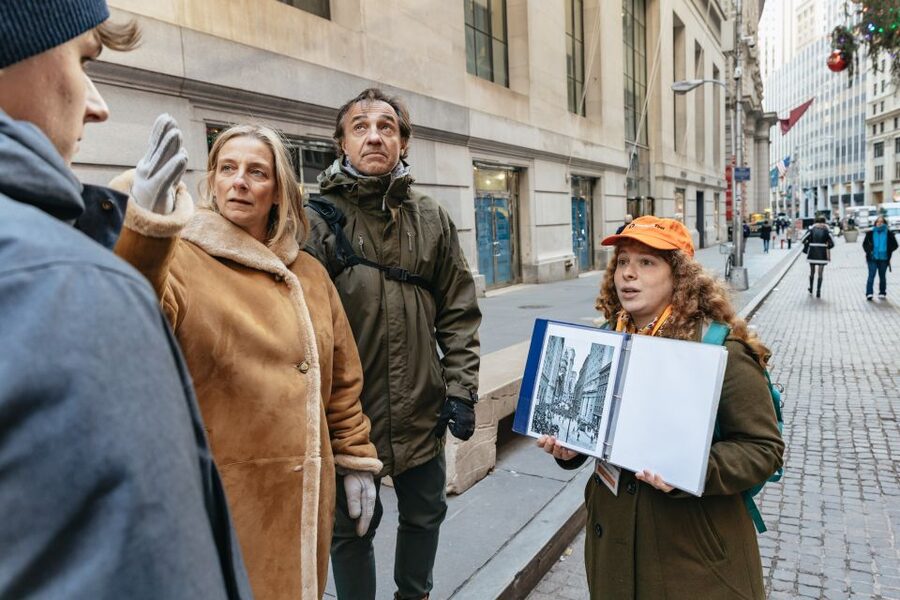 Financial Crisis Tour - Stone Street and the older Financial District