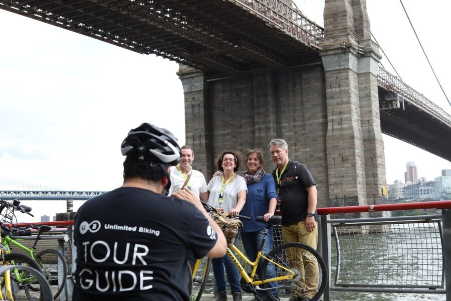 From Manhattan: 2-Hour Brooklyn Bridge Sightseeing Bike Tour - Manhattan Bridge and the return to Manhattan