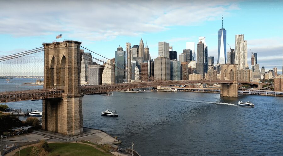 From Manhattan: 5-Hour Bronx, Queens, and Brooklyn Bus Tour - Who should book this half-day route?