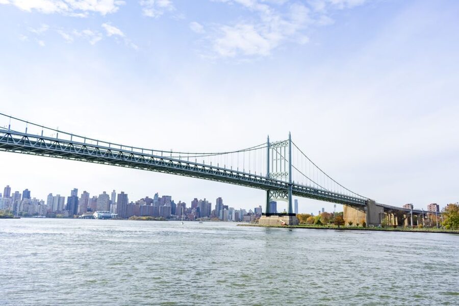 From Manhattan: Bronx, Queens and Brooklyn Half-Day Tour - Yankee Stadium and the Grand Concourse