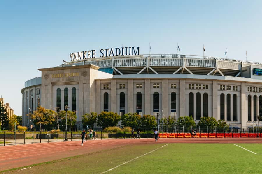 From Manhattan: Full-Day NYC Boroughs and Coney Island Tour - Harlem and the Apollo Theater