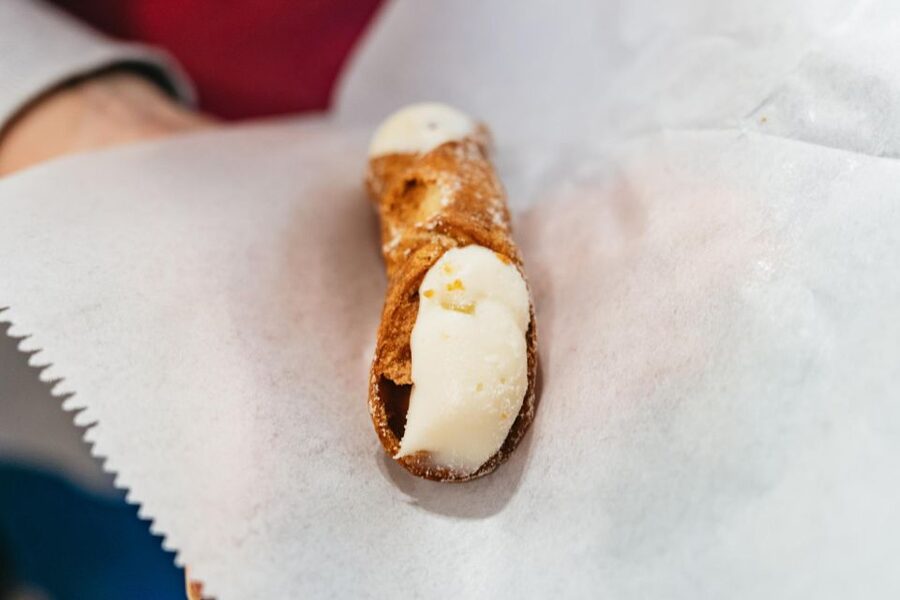 From Manhattan: Half-Day Brooklyn Food and Culture Bus Tour - Why this tour gives you a useful first look at Brooklyn