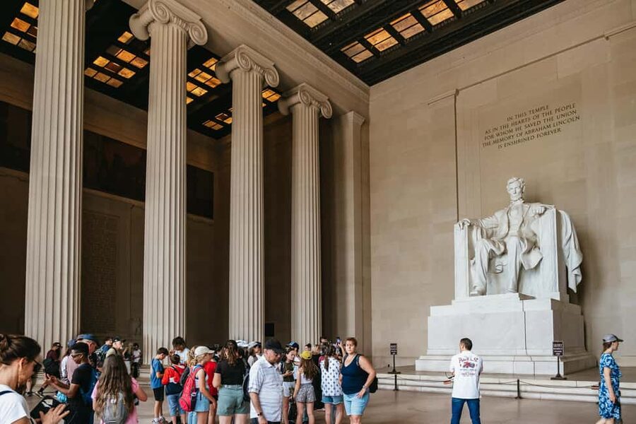 From Manhattan or New Jersey: Washington DC in a Day Tour - Union Station is your food and breathing break