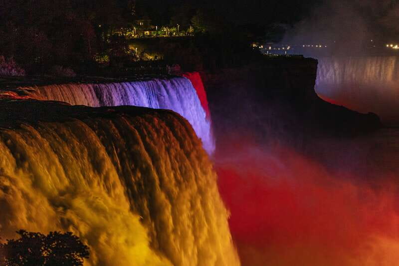 From New York City: Niagara Falls One Day Tour - First sight of the American Falls