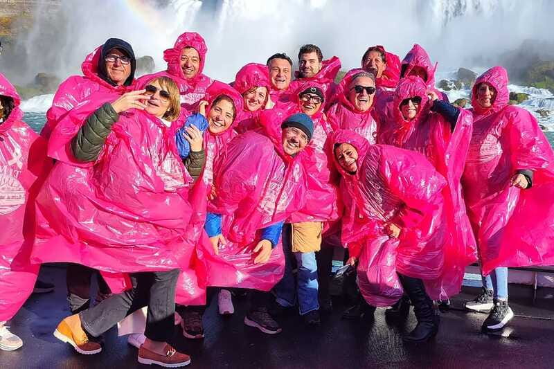 From NYC: Niagara Falls & 1000 Islands 3-Day Tour - Toronto in a few major stops