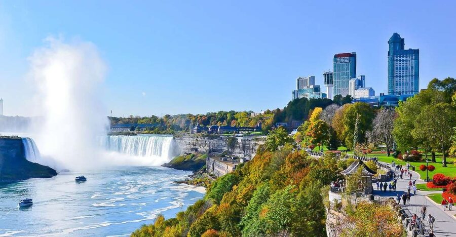 From NYC: Niagara Falls Full-Day Tour with Maid of the Mist - The long ride home to Manhattan