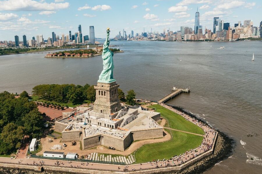 From Westchester: Private NYC Helicopter Tour for 2-6 People - Why the 45-minute option earns consideration
