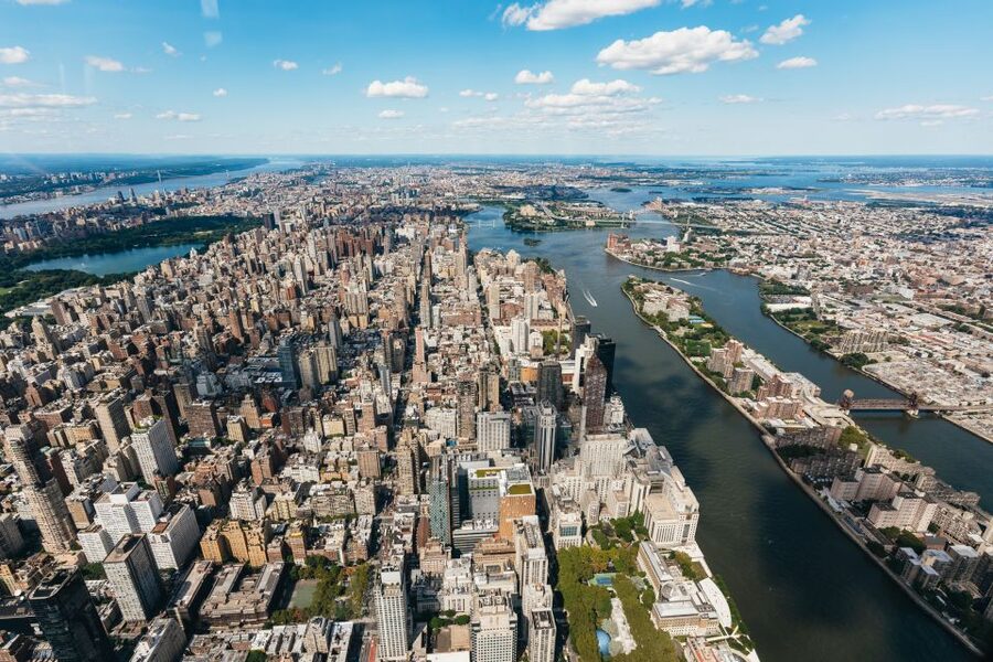 From Westchester: Private NYC Helicopter Tour for 2-6 People - Central Park, Midtown towers, and the East River