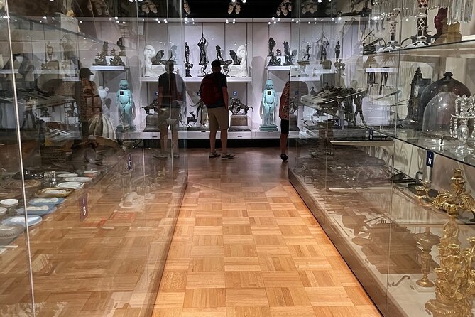 Ghost Stories: A Mysterious, Macabre Tour in the Metropolitan Museum - The Met Is Open, So Expect Museum Noise