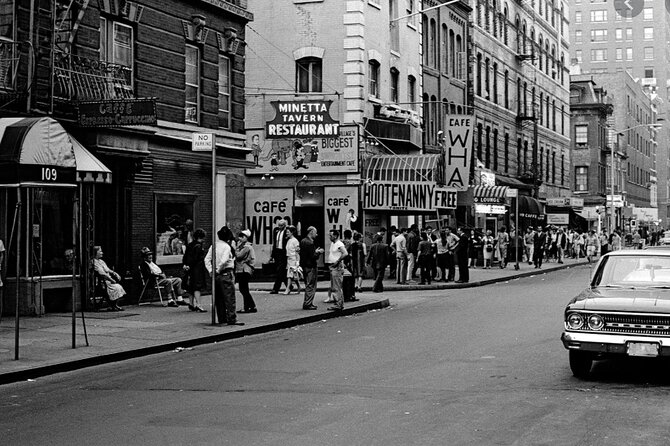 Ghosts of New York Walking Tour - Bank Street, the Waverly Inn, and E. C. Bullock