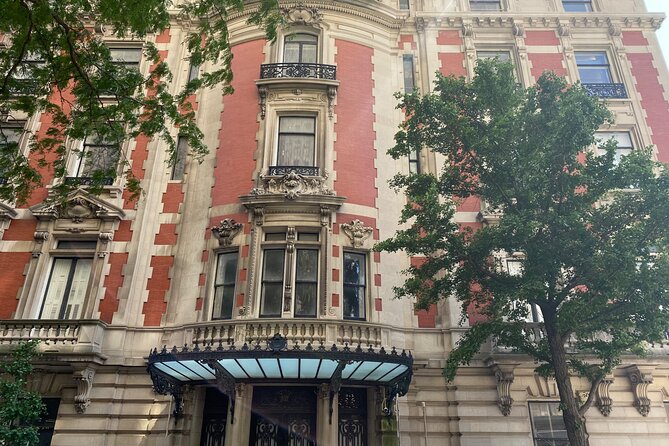 Gilded Age Mansions Tour in New York - 1009 Fifth Avenue and the cost of great wealth