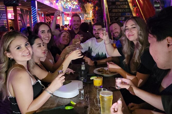 Glitz Glamor and Gangsters Hell's Kitchen Bar Tour NYC - Why This Hell’s Kitchen Night Feels Different