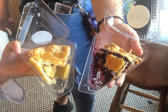 Good Vibes on the Lower East Side: Art-full Discovery Walk - Essex Street Market and the 20-minute food stop