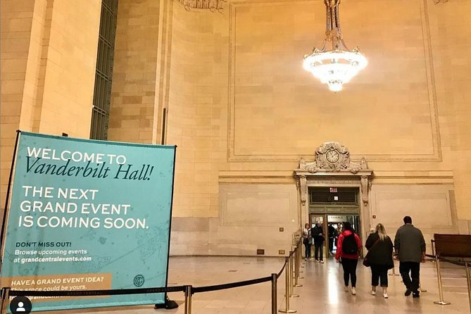Grand Central: The Open Sesame Bagel Tour - Vanderbilt Waiting Room and the value of looking up
