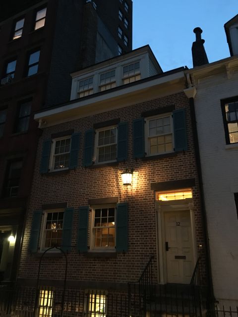 Greenwich Village Ghost Tour - Starting at the Hanging Tree in Washington Square Park