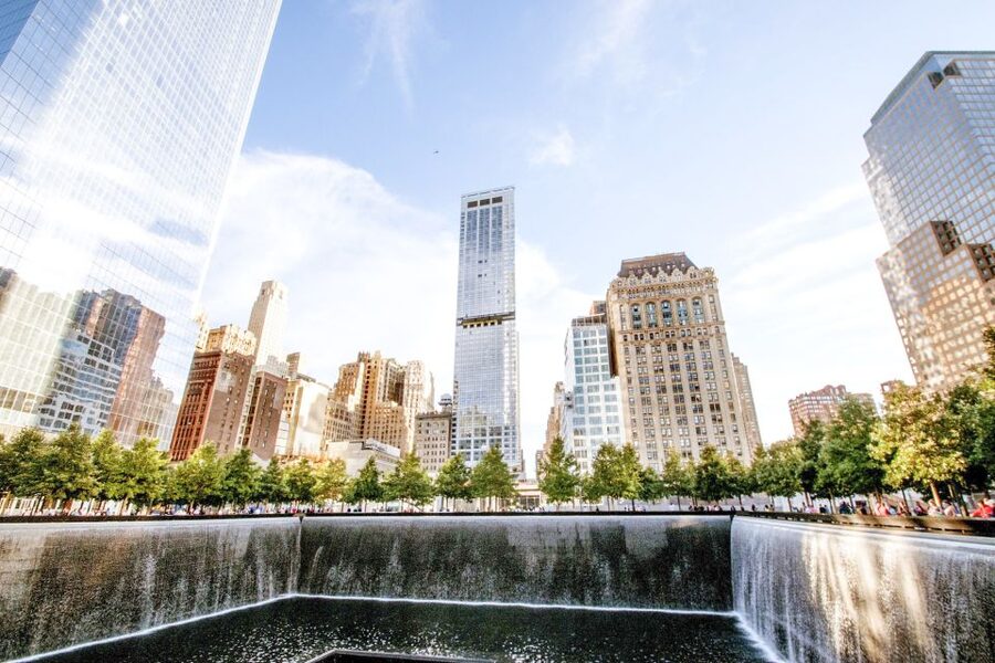 Ground Zero 9/11 Memorial Tour & Optional 9/11 Museum Ticket - Group Size, Pace, and Accessibility