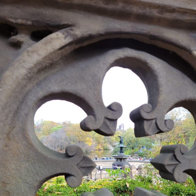Guided Deluxe Pedicab Tour in Central Park - Strawberry Fields and the Imagine Memorial