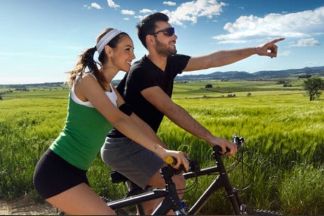 Guided Farm and Wine Country Bike Tour in Mattituck NY - Cutchogue’s farm stand adds local flavor