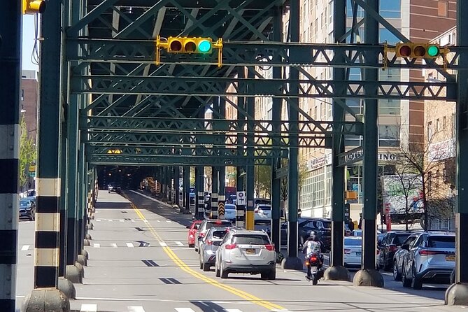 Harlem Bronx Brooklyn Queens Tour in 7 Hours - The Joker stairs and the Bronx in brief