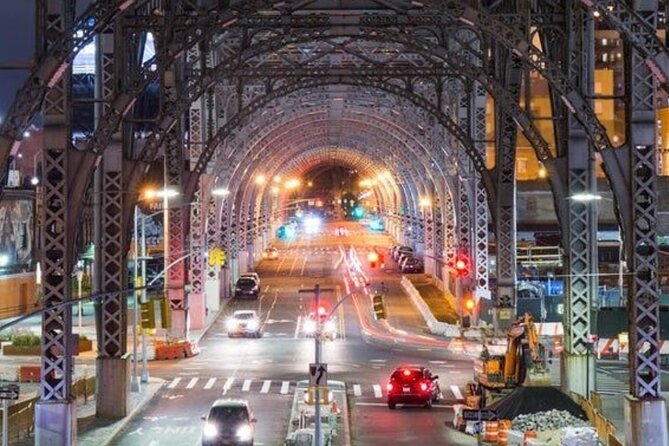 Harlem Bronx Brooklyn Queens Tour in 7 Hours - Seven hours, 11 named stops, and a quick pace
