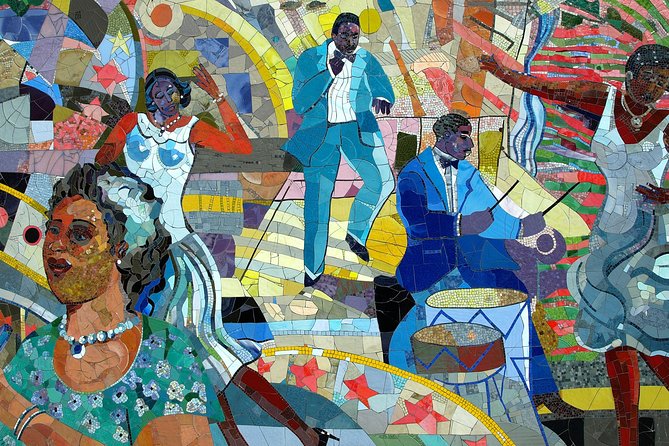 Harlem Gospel and Brunch Guided Tour - Starting at the Apollo Theater