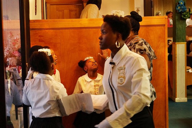 Harlem Gospel Sunday Tour - The Harlem streets between the stops