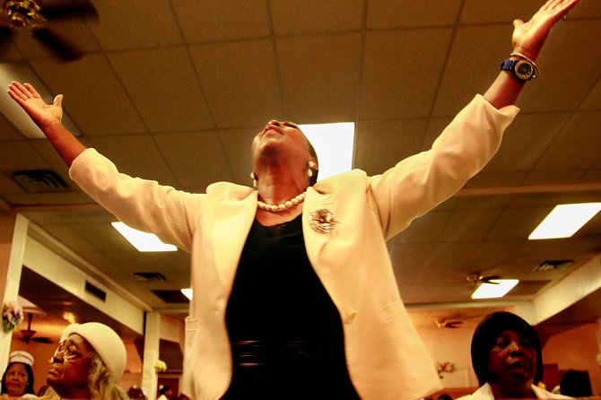 Harlem Gospel Sunday Tour - Guides, languages, and group size