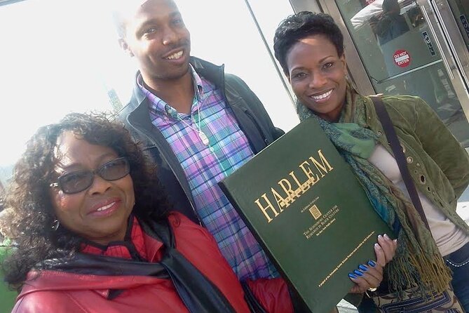 Harlem Heritage Holiday Tour - A holiday walk through Harlem with music in the streets