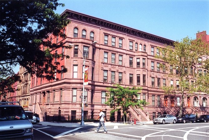 Harlem Walking Tour: Mount Morris Park Historic District w/ Lunch - The Apollo Theater and Harlem’s music scene