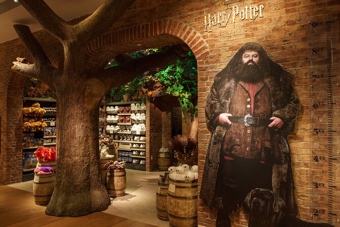 Harry Potter Shop New York - Magical Brew Bundle - Handling the voucher at the counter